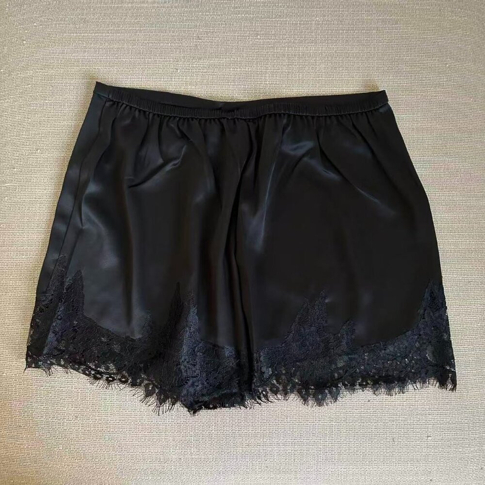 BEST Reformation Fern Satin Short Medium Black Noir French Lace Classic - Picture 9 of 10